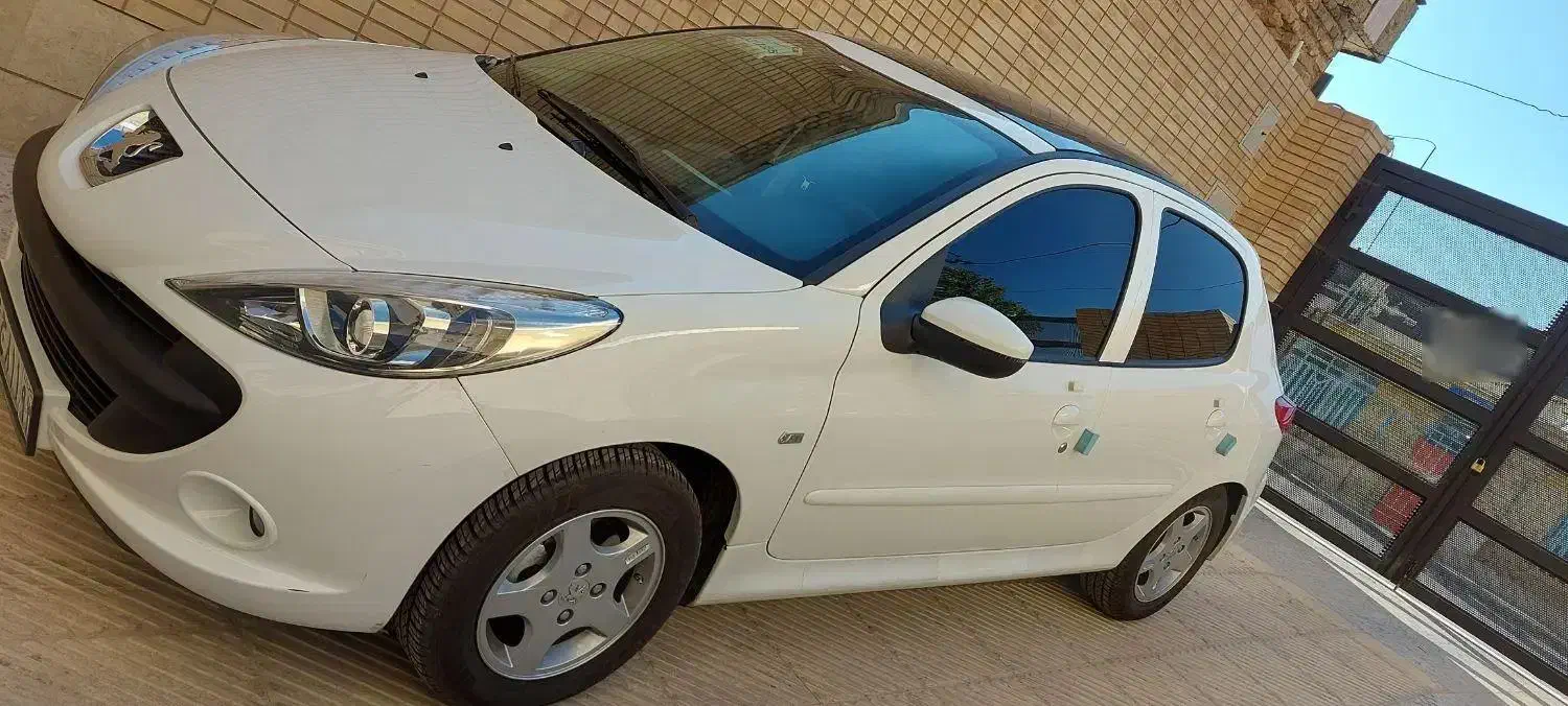 پژو 207 پانوراما اتومات مدل 403|خودرو سواری و وانت|شیراز, رکنآباد|دیوار