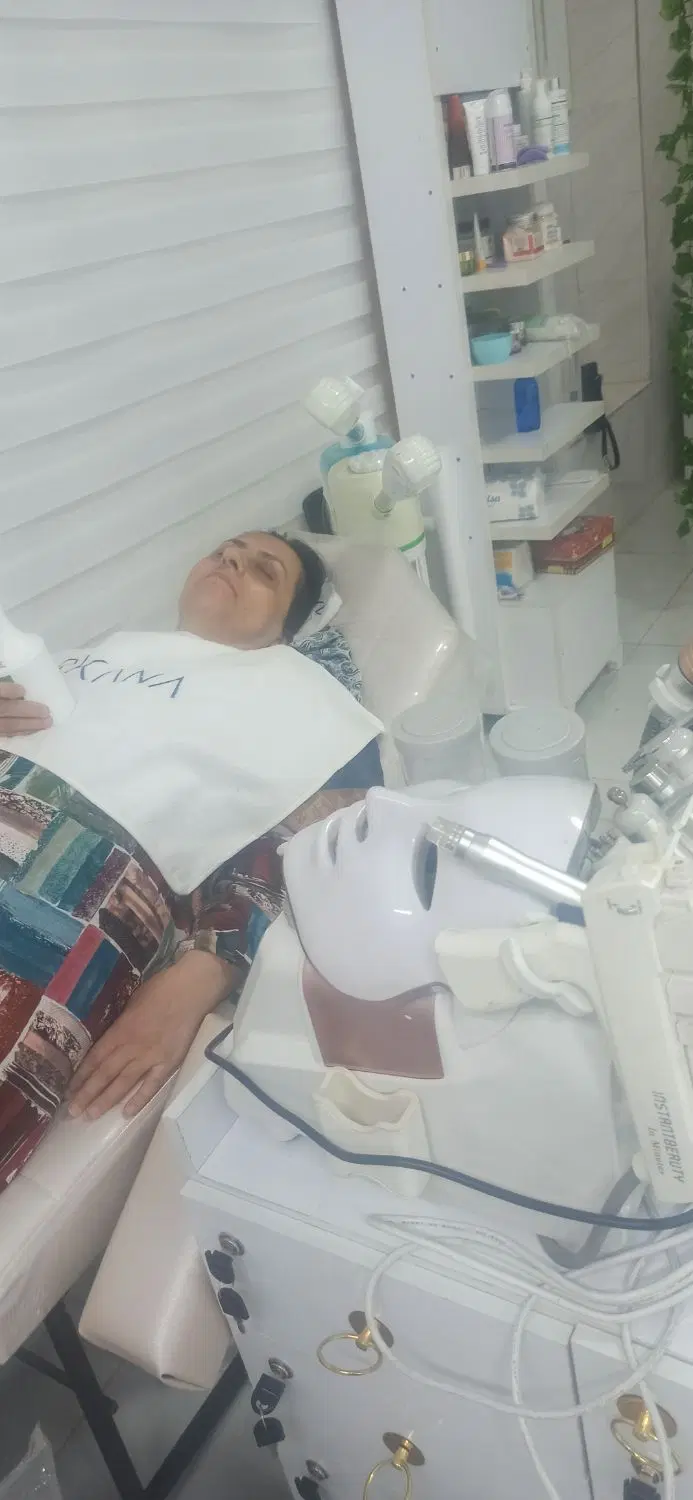 فشیال کامل پوست همراه با وکس صورت رایگان|خدمات زیبایی و سلامت|تهران, امیر بهادر|دیوار