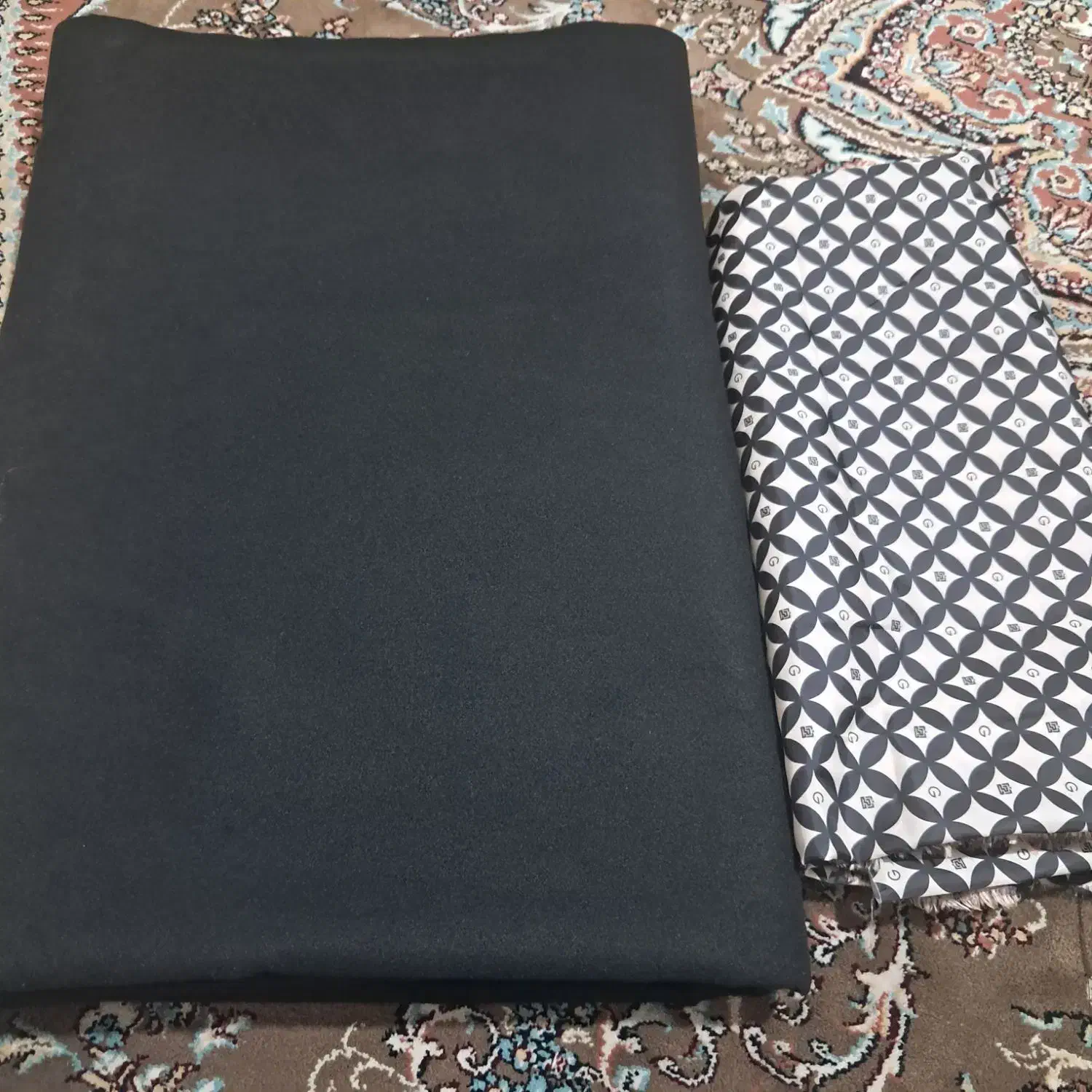 دور متر پارچه پالتویی فوتر ودو متر آستری|لباس|کوهدشت, |دیوار