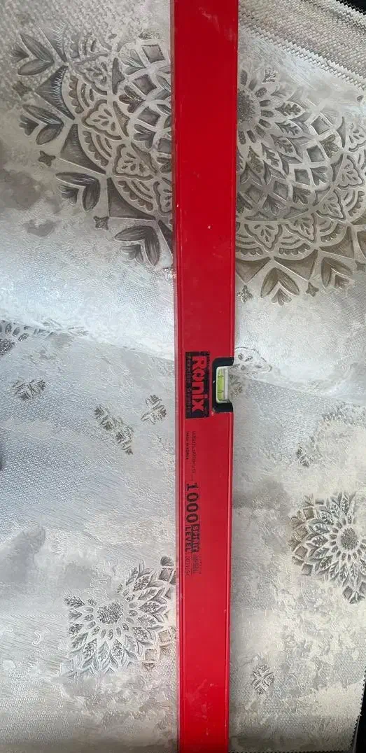 تراز بنایی 1 متری رونیکس 10 ساله دارمش در حد صفر|ابزارآلات|اهر, |دیوار