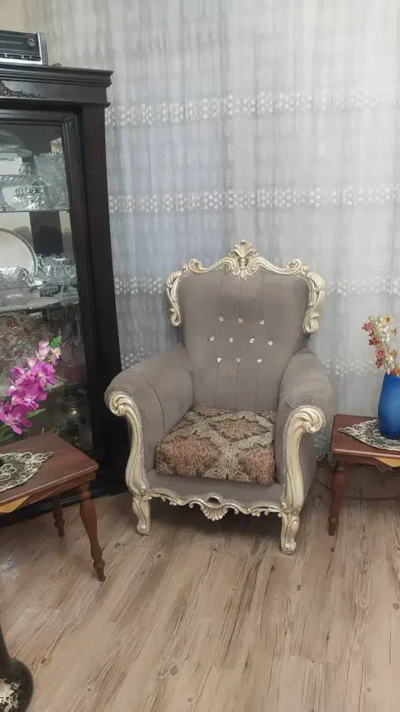 مبل هفت نفر بسیار تمیز|مبلمان خانگی و میز عسلی|تهران, مجیدیه|دیوار