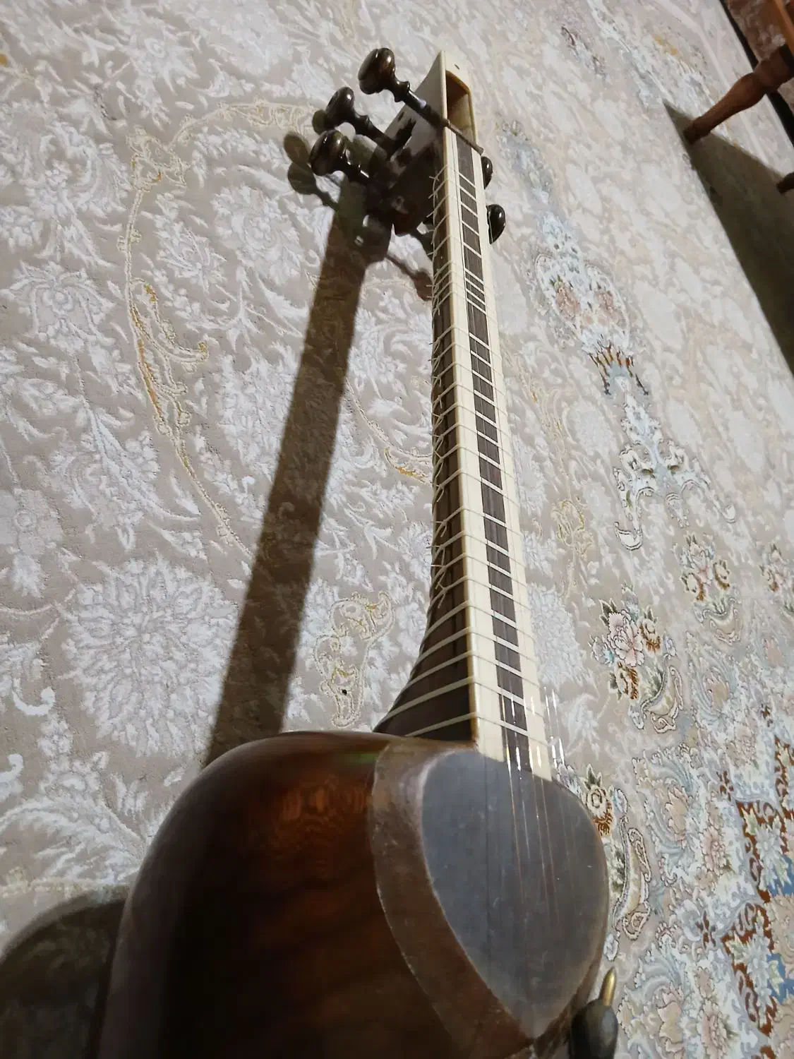 تار قدیمی سالم.سیم و پوست و پرده تازه تعویض شد|سازهای سنتی|بندر انزلی, تهران|دیوار