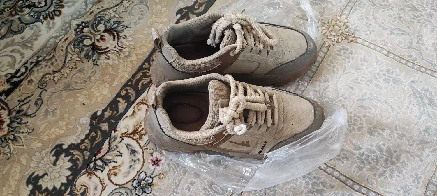 کتونی|کیف، کفش، کمربند|شهریار, شهریار|دیوار