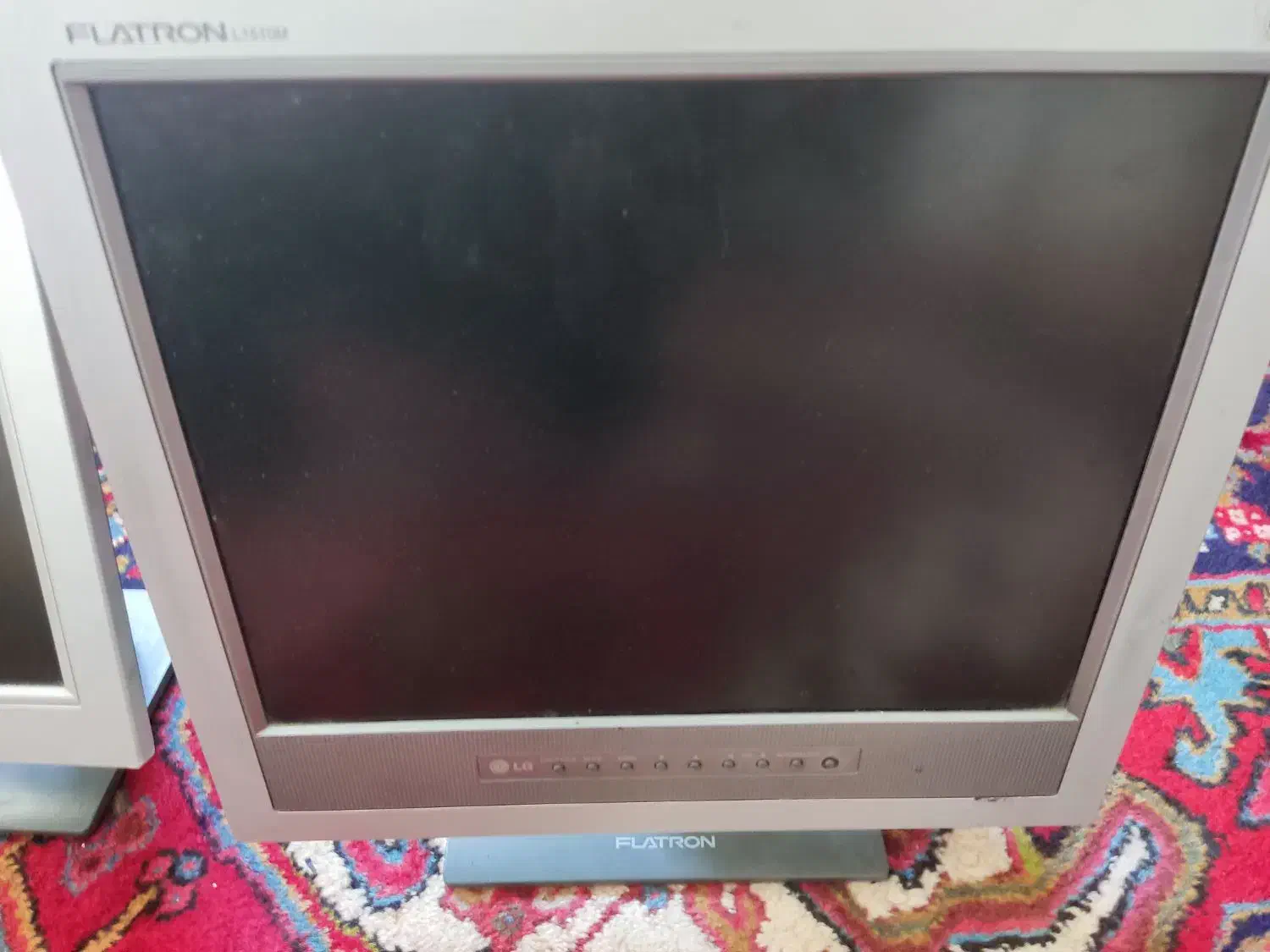 دو عدد مانیتور 15 اینچ (توضیح)|رایانه رومیزی|سهند, |دیوار