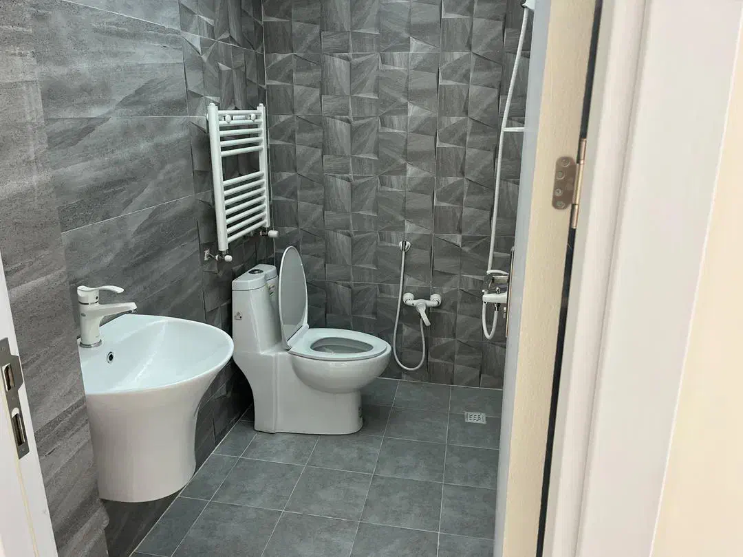 ۹۵ متر/کلید نخورده/لوکس/فردوس غرب