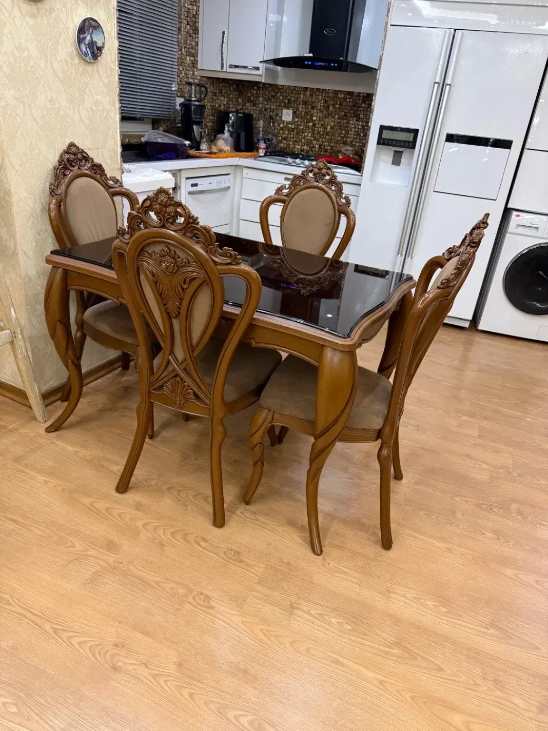 مبل و میز ناهار خوری کنسول|مبلمان خانگی و میز عسلی|مرند, |دیوار