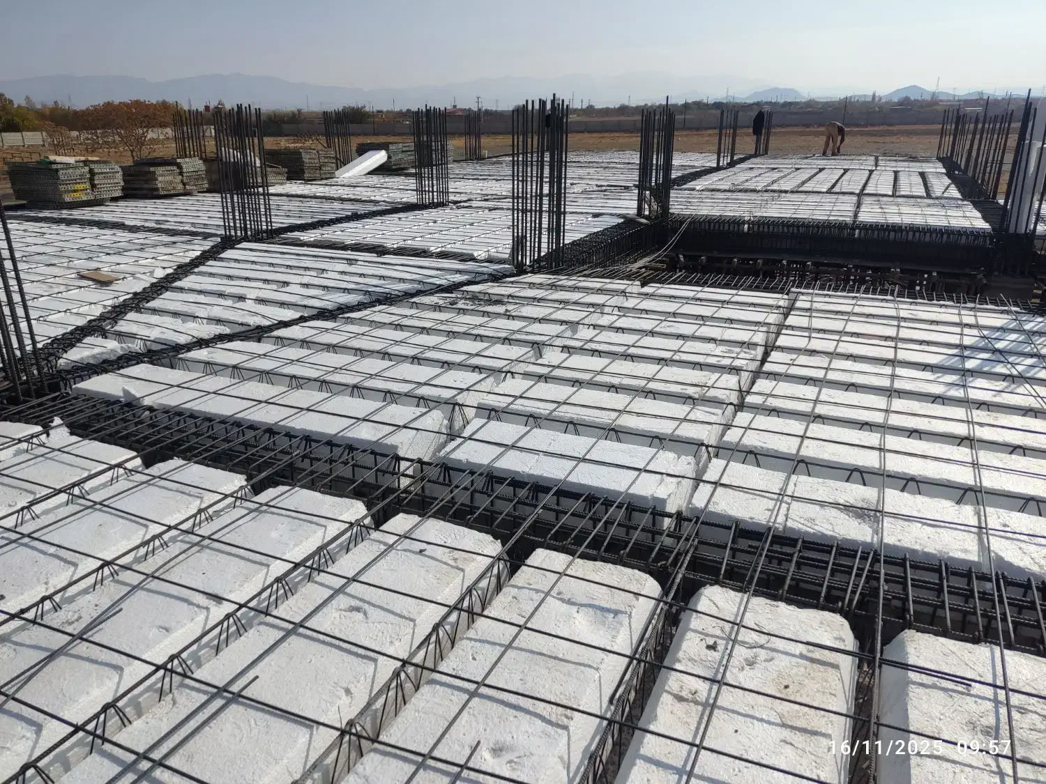 پیمانکاری و آرماتوربندی اسکلت بتنی وفلزی|خدمات پیشه و مهارت|اراک, |دیوار