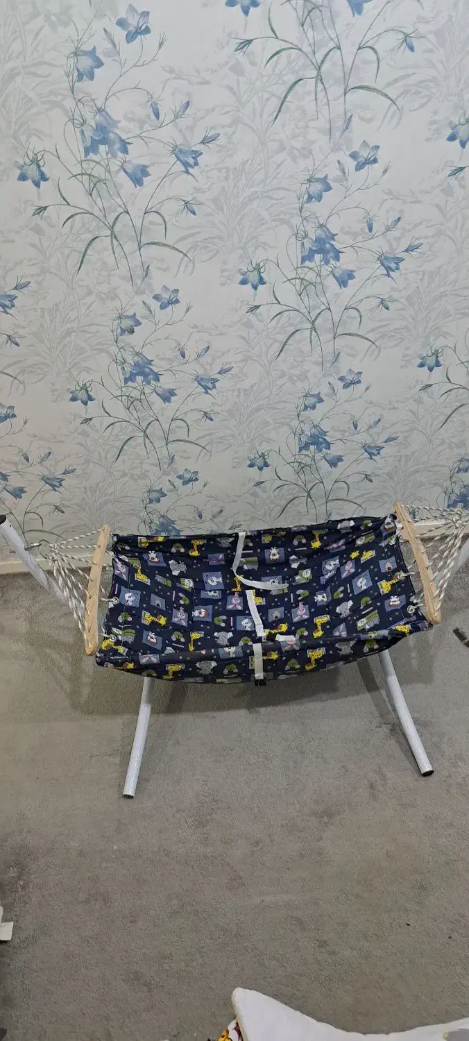 فروش گهواره بسیار تمیز|تخت و صندلی بچه|بندر ماهشهر, |دیوار