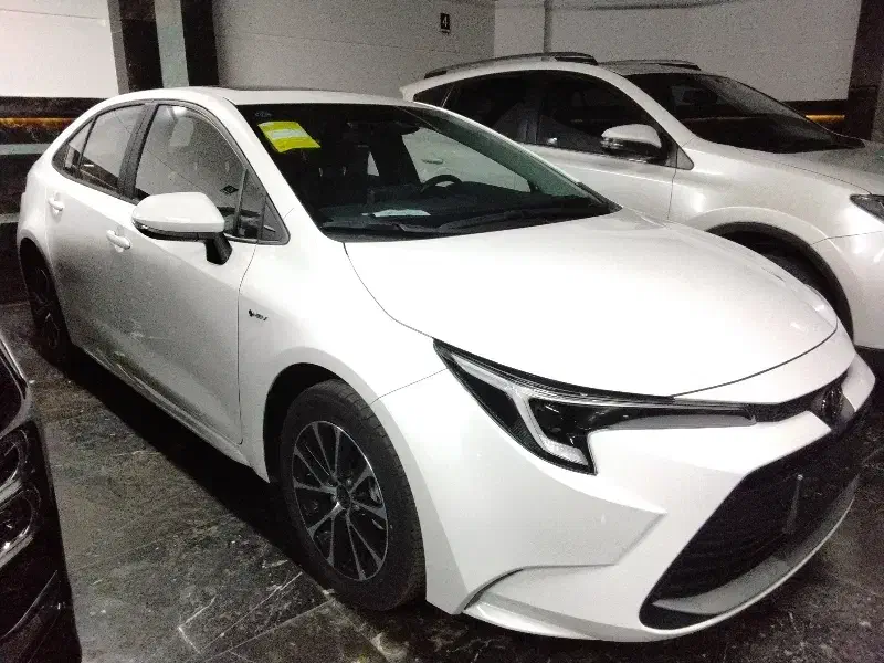 تویوتا لوین هیبرید 2024 سفید|خودرو سواری و وانت|مشهد, فلسطین|دیوار