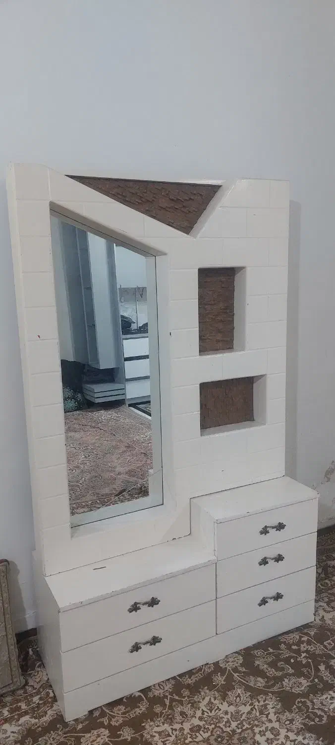 کمد دراور|جاکفشی، کمد، دراور|کاشمر, |دیوار