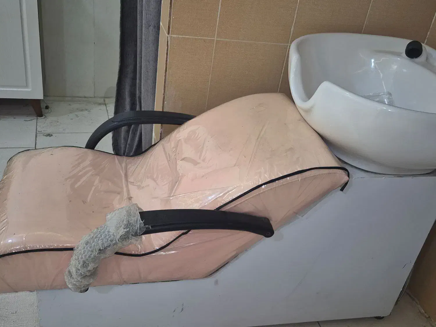 لوازم آرایشگاه|آرایشگاه و سالنهای زیبایی|میناب, |دیوار