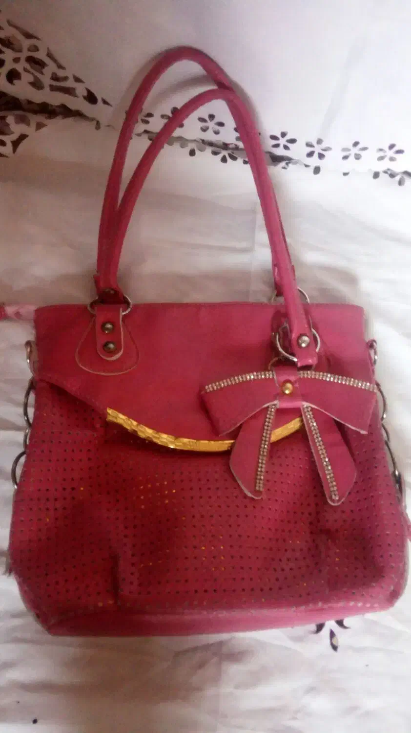 کیف وکفش|کیف، کفش، کمربند|قم, پامنار|دیوار