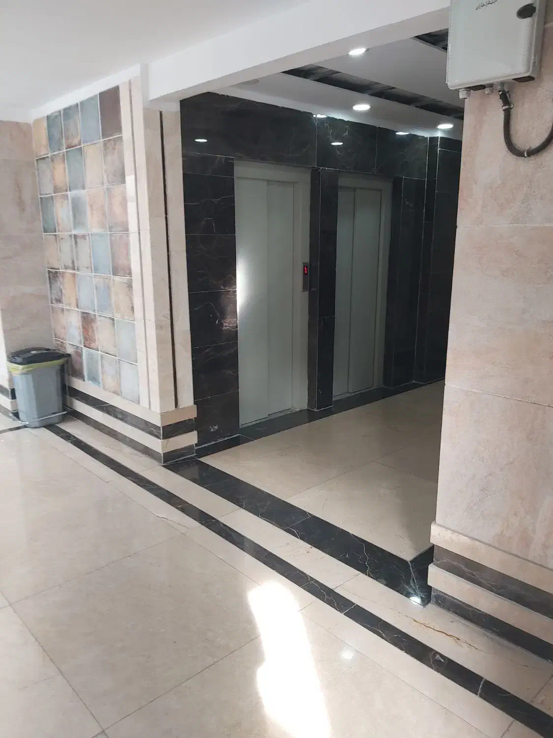 واحد ۷۳ متری سند اداری|فروش دفتر کار، اتاق اداری، مطب|کرج, گلشهر|دیوار