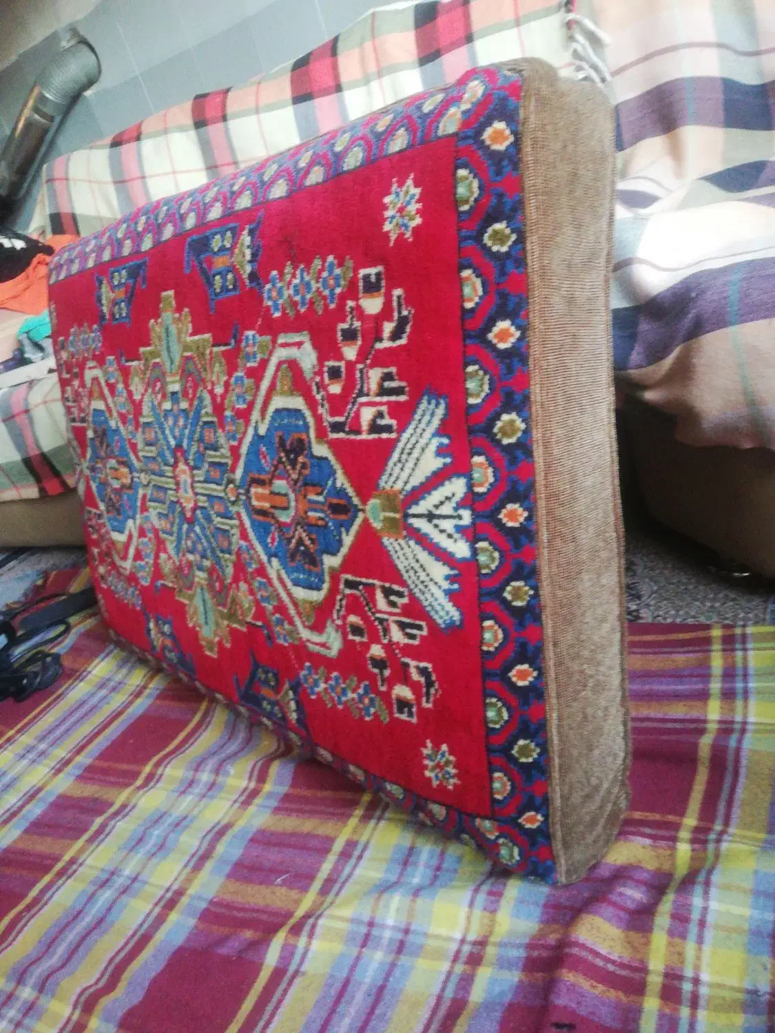 پشتی. دست بافت|پشتی|تبریز, |دیوار