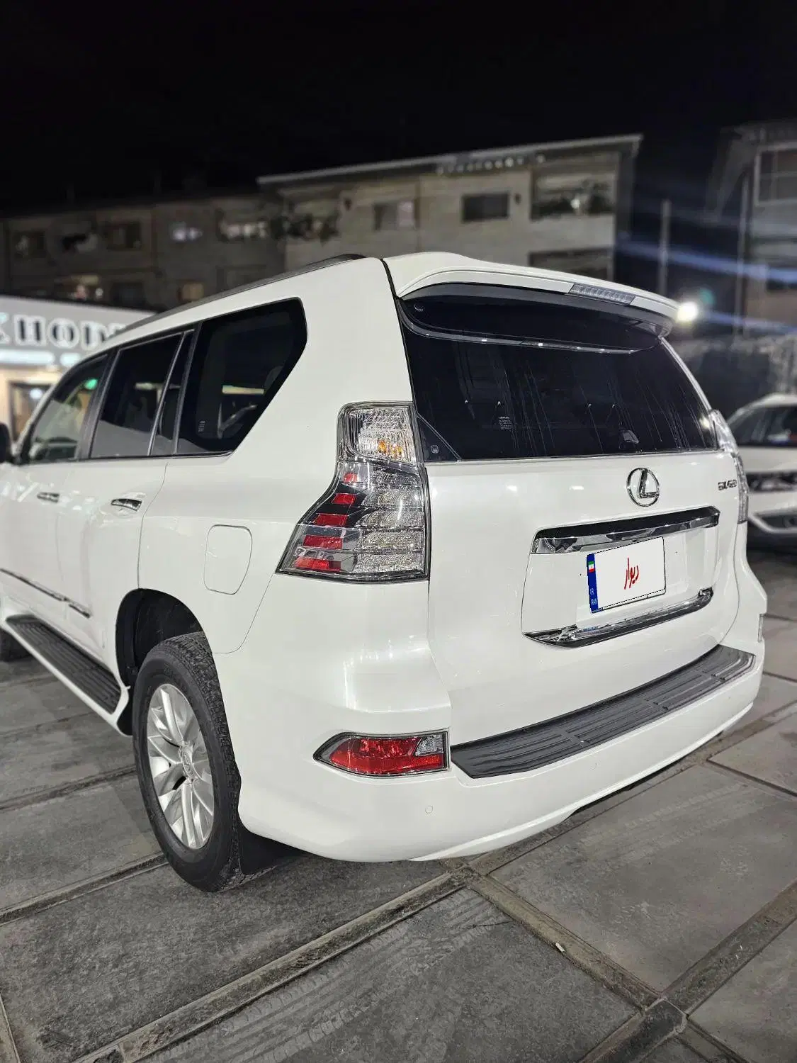 لکسوس GX460 مدل ۲۰۱۸|خودرو سواری و وانت|رشت, کوی امام رضا|دیوار