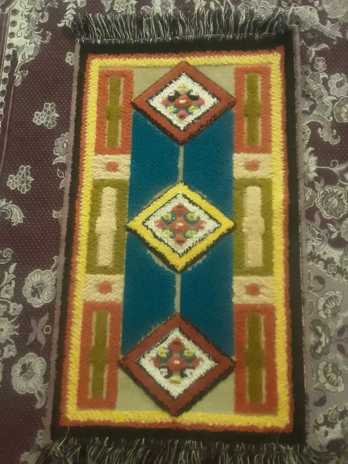 یک جفت پادری|پادری|اندیشه, اندیشه فاز ۱|دیوار