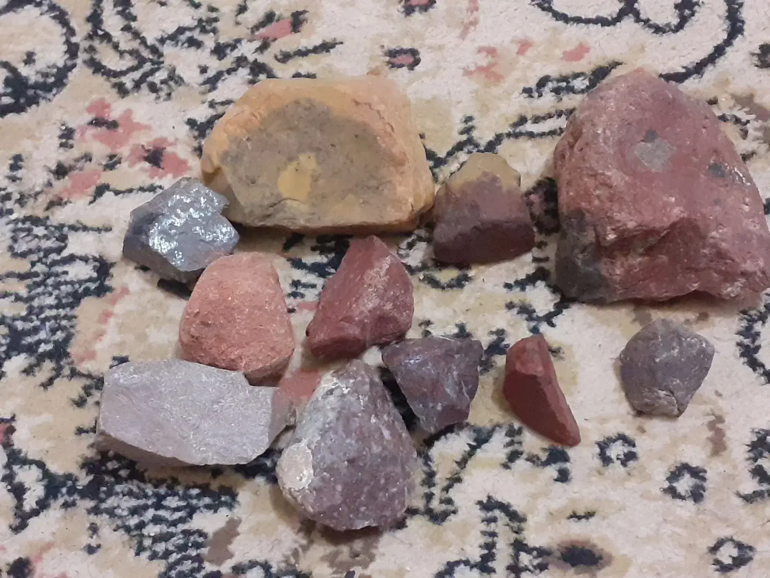 سنگهای نکین تراش|جواهرات|اسفراین, |دیوار