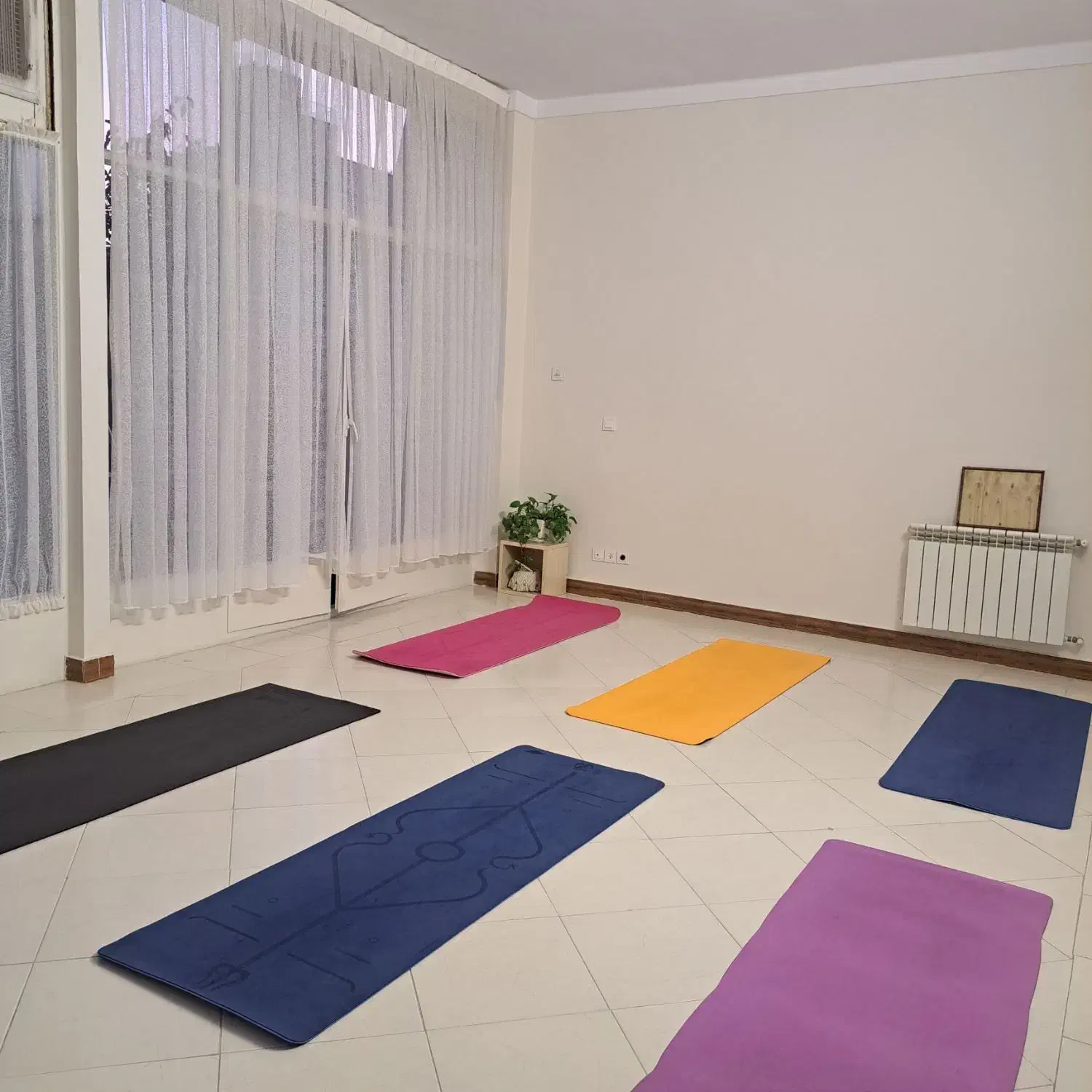 مربی یوگا با شاگرد|استخدام آموزشی|تهران, دهقان|دیوار