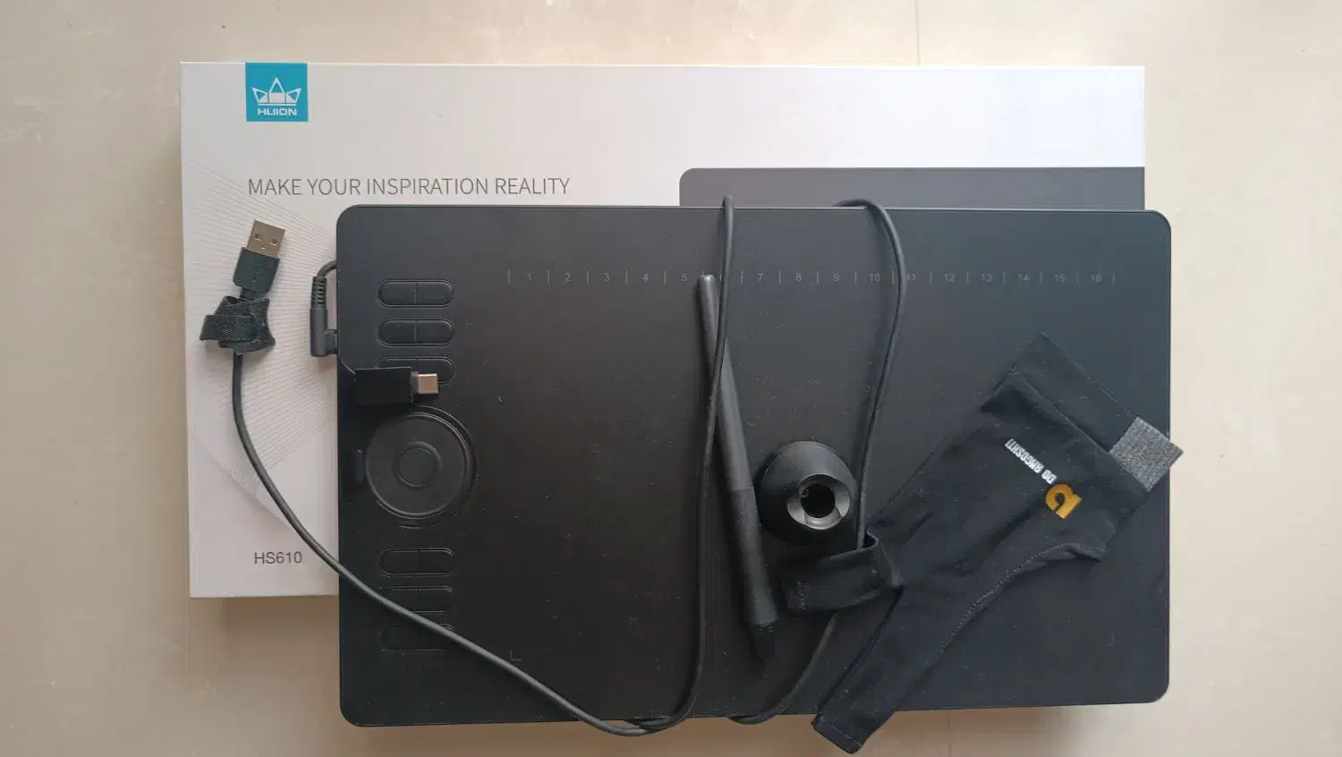 تبلت گرافیکی/ قلم نوری هوئیون hs610|تبلت|تهران, اوین|دیوار