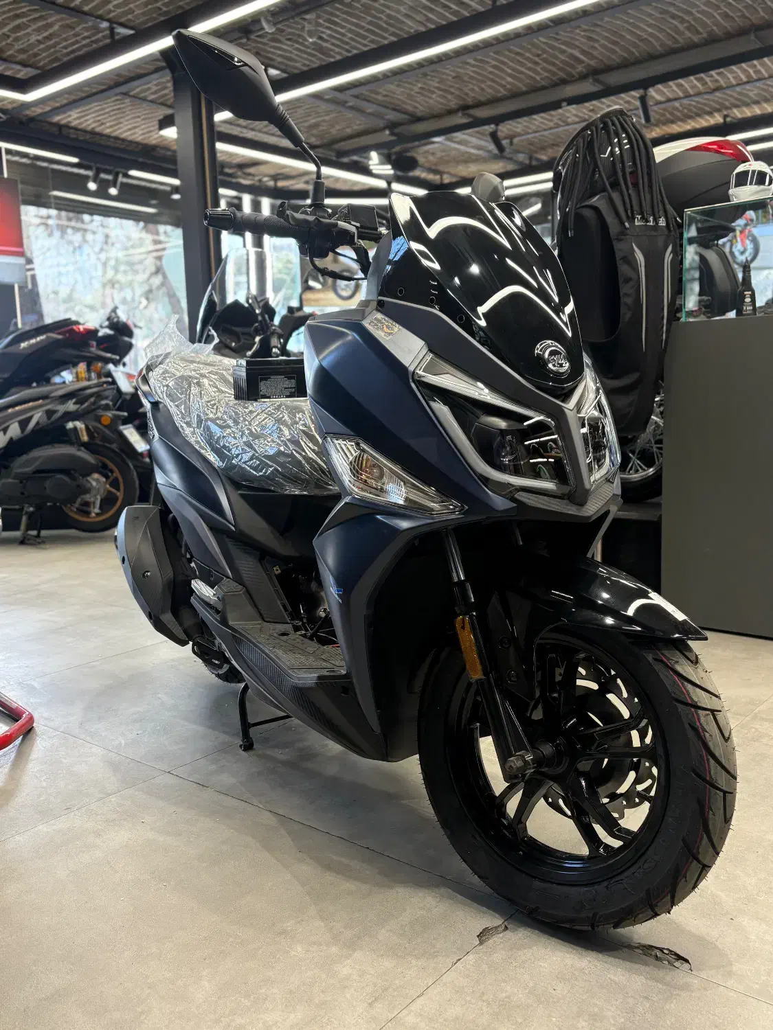 موتور جی ۲۰۰ (j200)|موتورسیکلت|تهران, محمودیه|دیوار