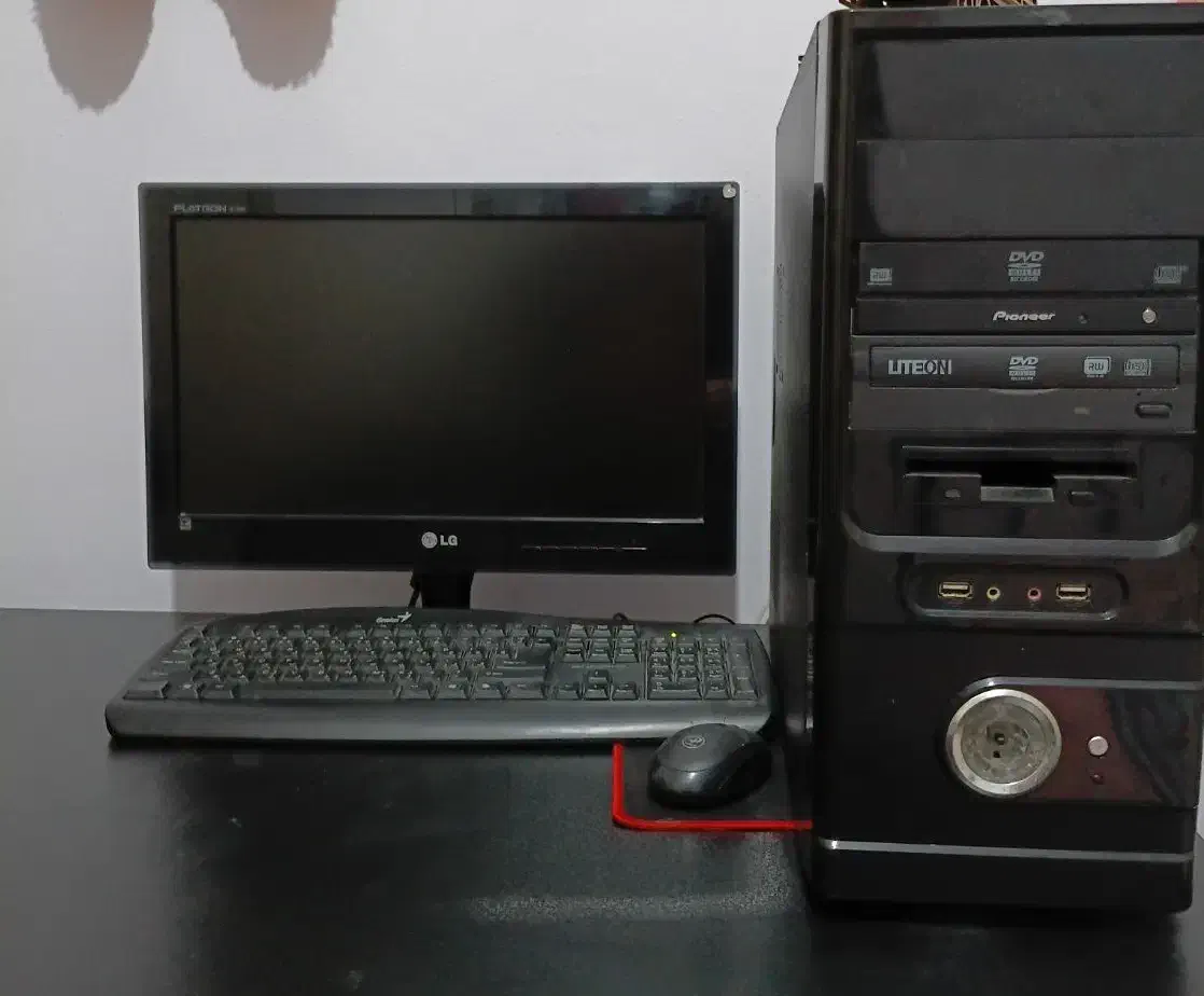 کامپیوتر|رایانه رومیزی|سهند, |دیوار