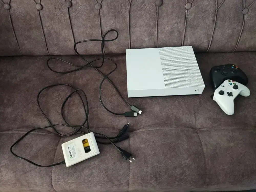 فروشی در حد نو کم استفاده شده|کنسول، بازی ویدئویی و آنلاین|بهبهان, |دیوار