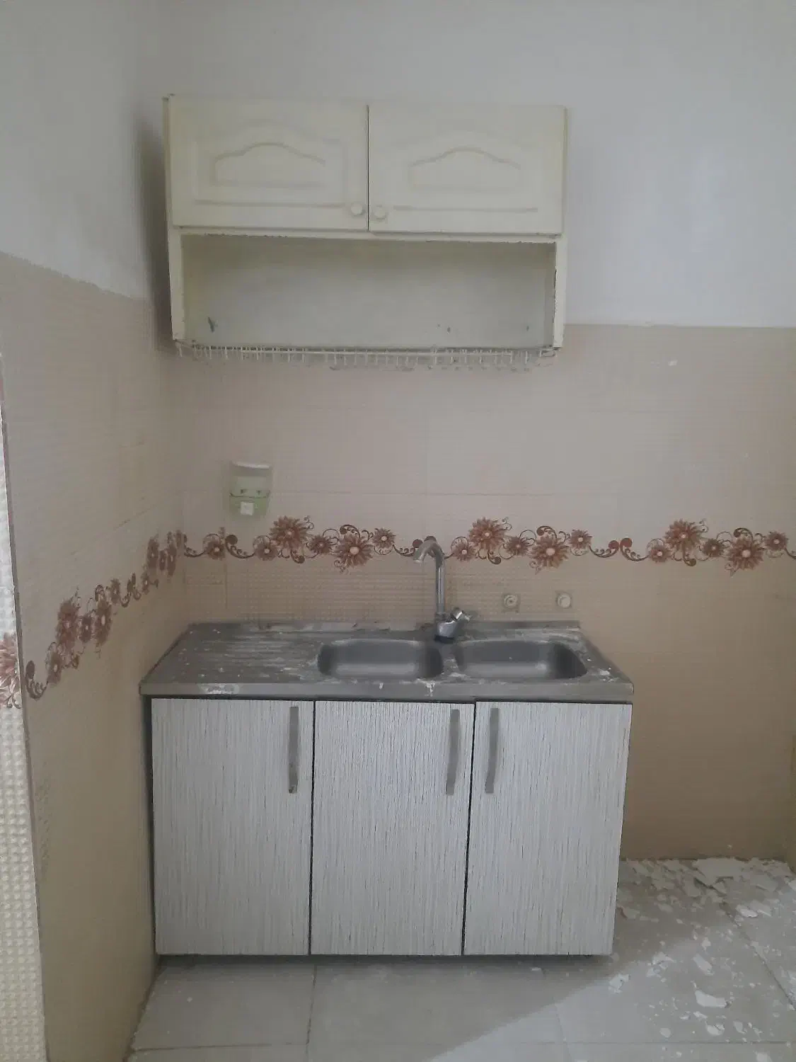 فروش کابینت و هود و سینگ  شیر اهرمی.دو لگنه|آب‌چکان و نظم‌دهنده ظروف|آبیک, |دیوار