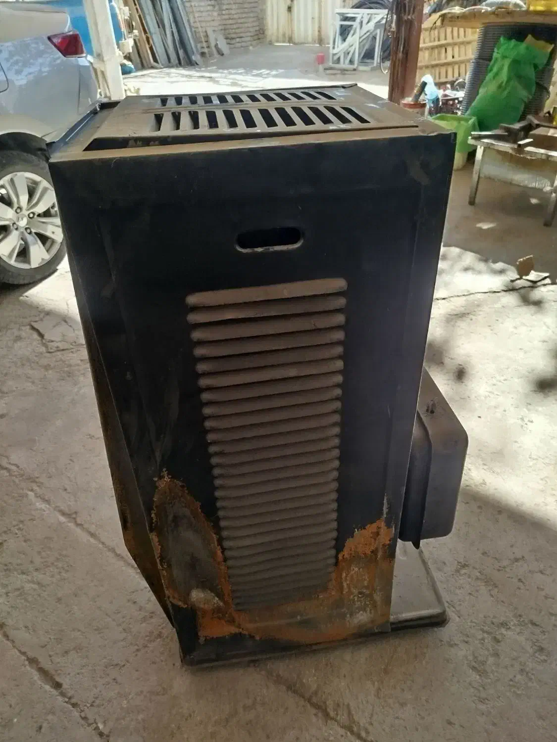 بخاری نفتی سالم و بزرگ|بخاری، هیتر، شومینه|قزوین, |دیوار