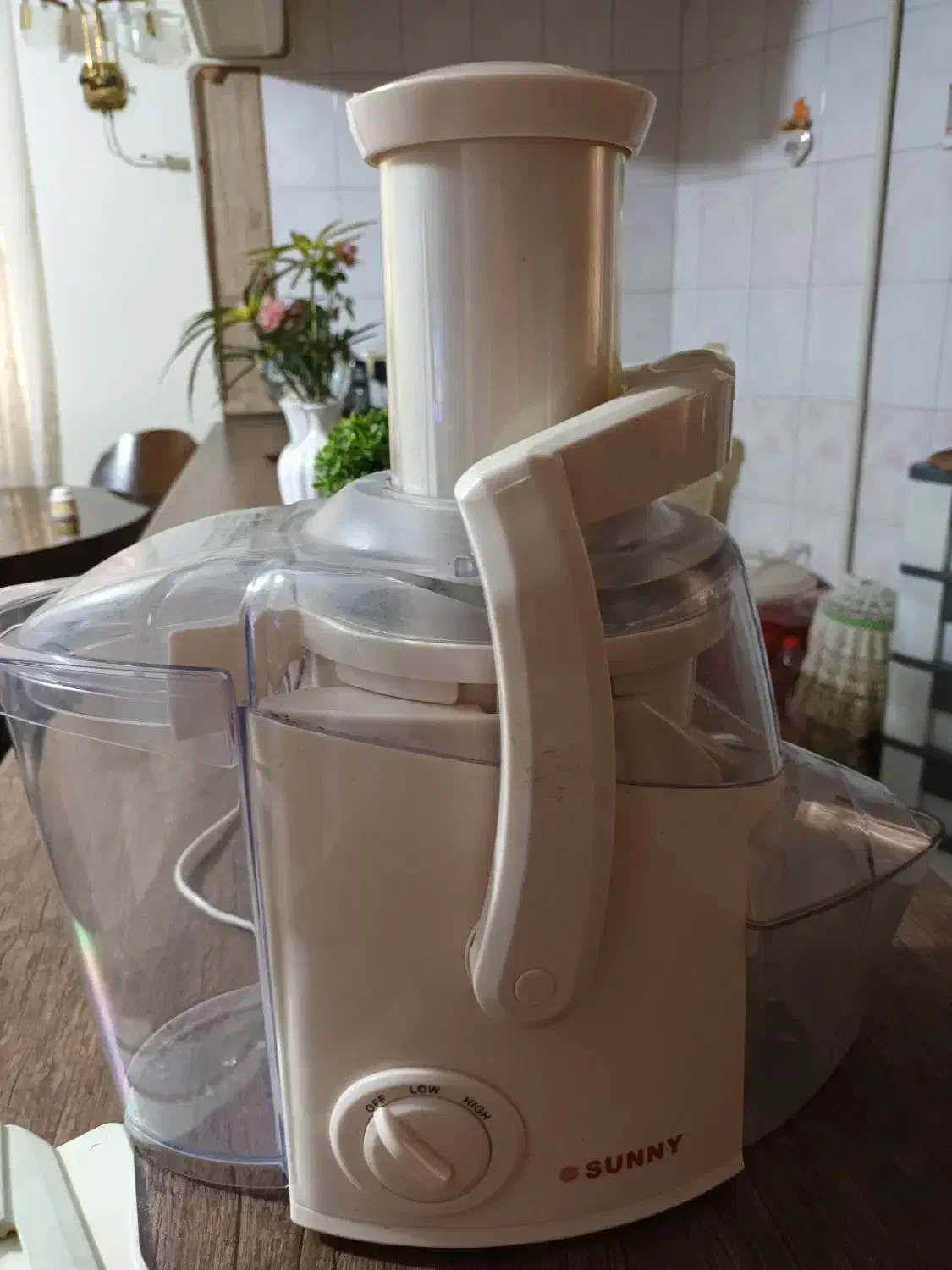 آبمیوه گیری|آبمیوه‌گیر و آب‌مرکبات‌گیر|کرج, شهرک فهمیده|دیوار