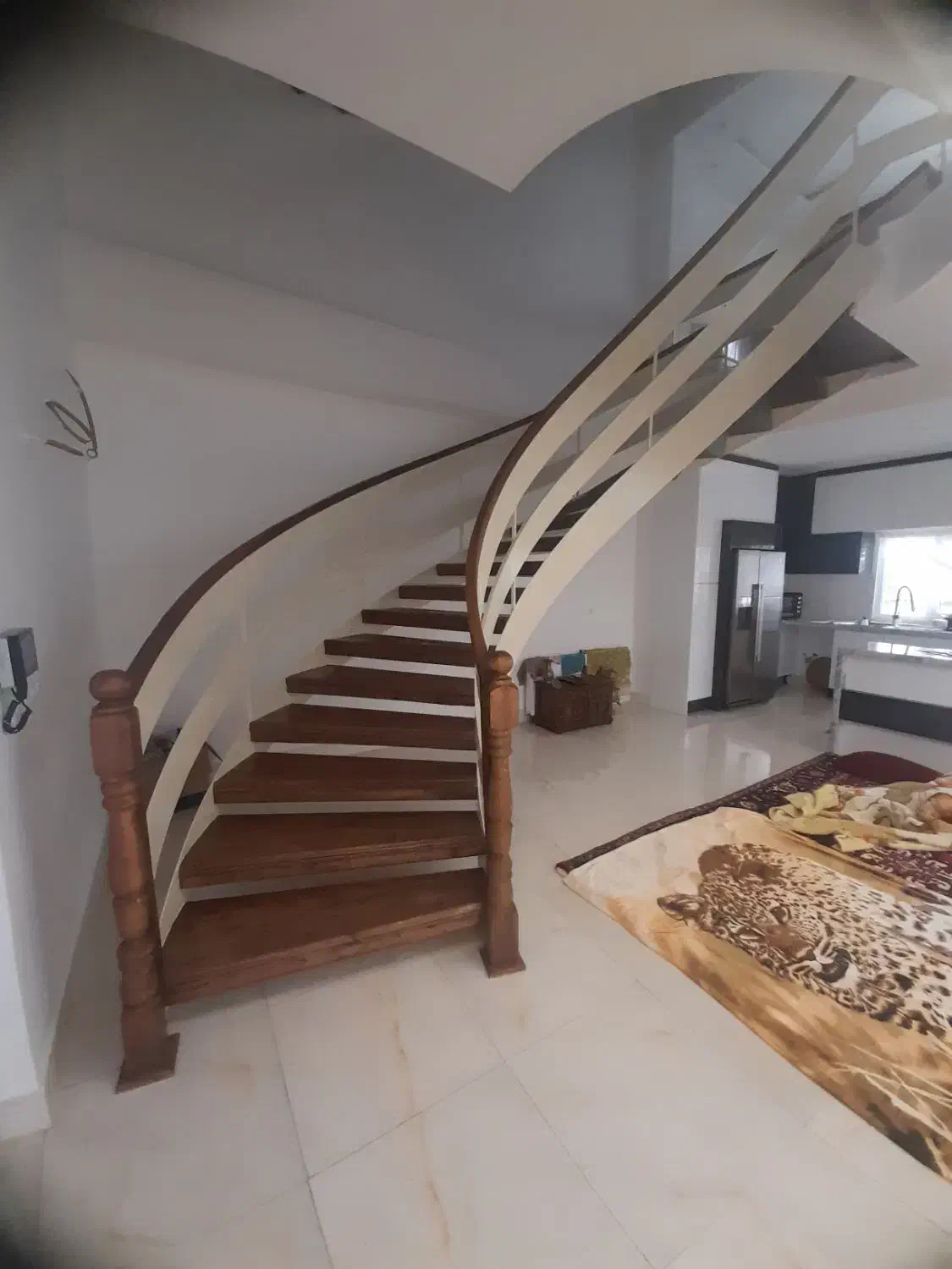 پله، پله گرد، پله صاف، پله گردان|خدمات پیشه و مهارت|آمل, |دیوار