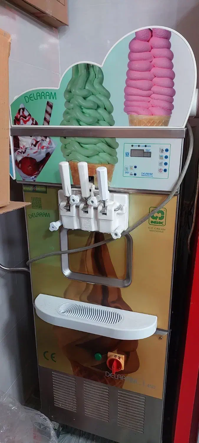 دستگاه بستنی قیفی دو رنگ|کافیشاپ و رستوران|خوی, |دیوار