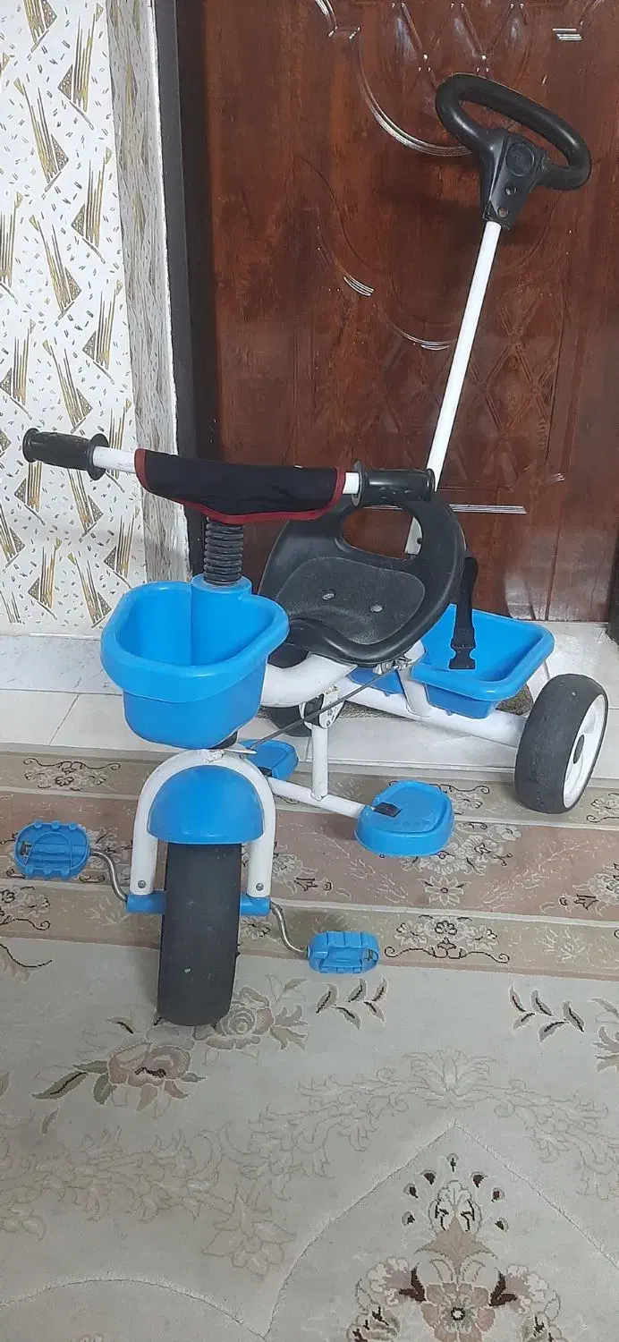 سه چرخه کودک|دوچرخه، اسکیت، اسکوتر|قرچک, پویینک|دیوار