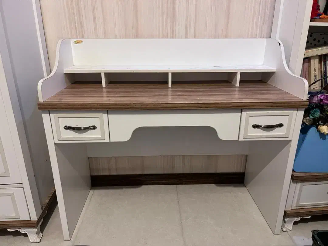 فروش میز تحریر وصندلی مدیریتی|صندلی و نیمکت|تهران, کوهک|دیوار