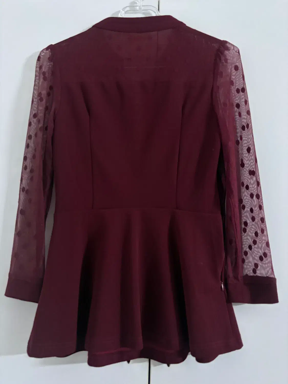 شومیز|لباس|قم, منبع آب|دیوار