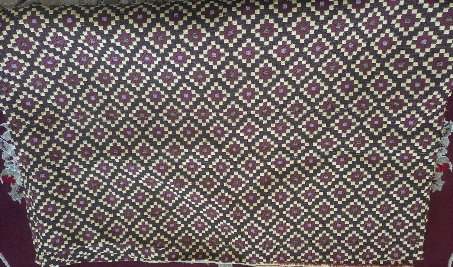 زیر سفره ای سنتی نو با طرح گلیم 1/5 متری|روفرشی|اسلام‌‌آباد غرب, |دیوار