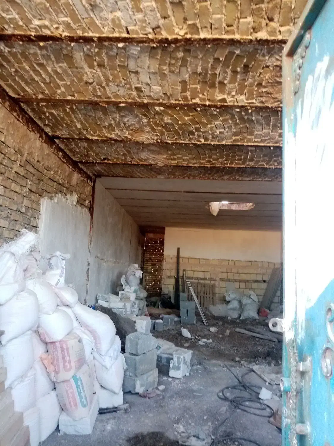 طبقه همکف 100متر بدون امتیاز به فروش میرسد|فروش آپارتمان|مشهد, شیرحصار|دیوار