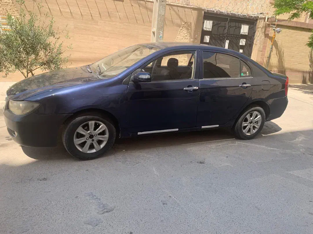 لیفان ۶۲۰|خودرو سواری و وانت|اصفهان, بهارستان|دیوار