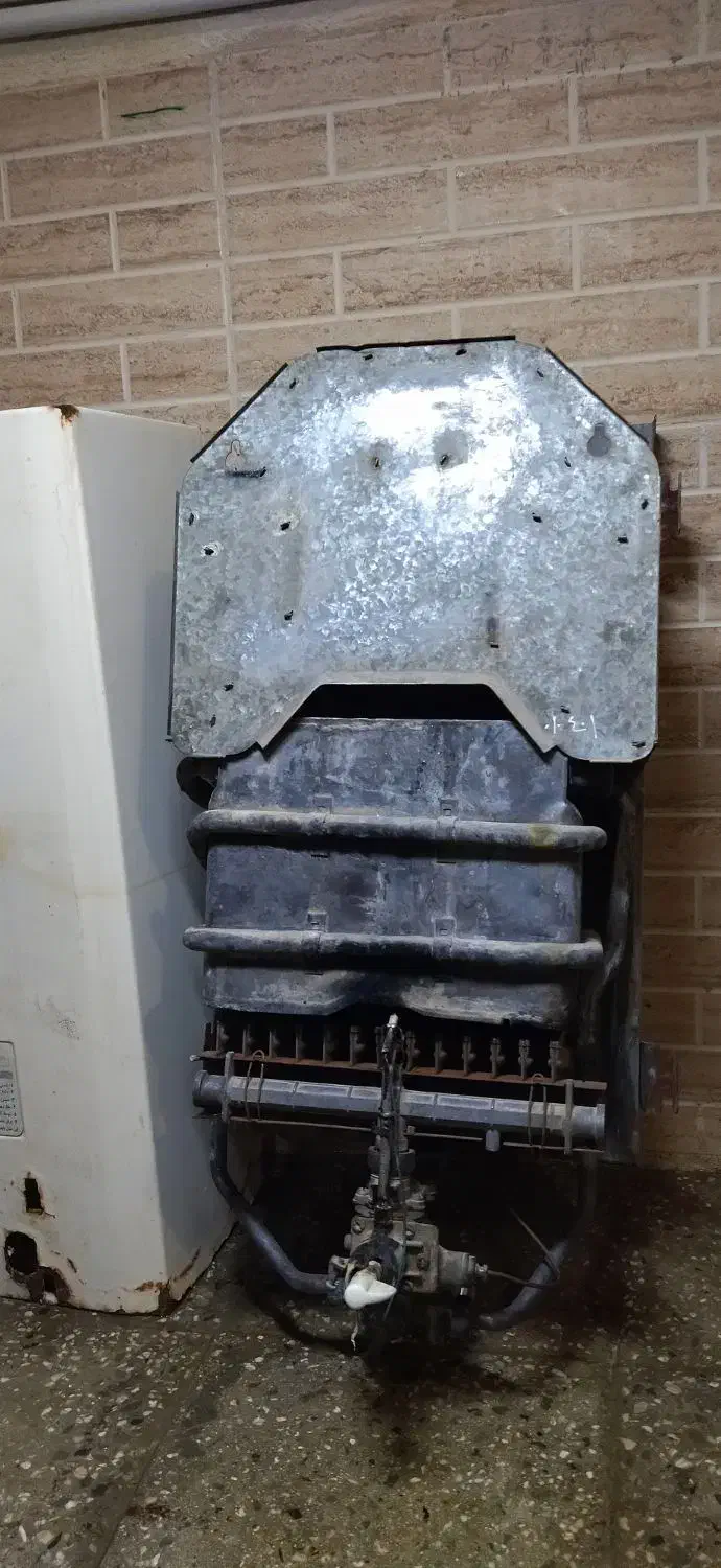 آبگرمکن گازی|آبگرمکن، پکیج، شوفاژ|خاش, |دیوار