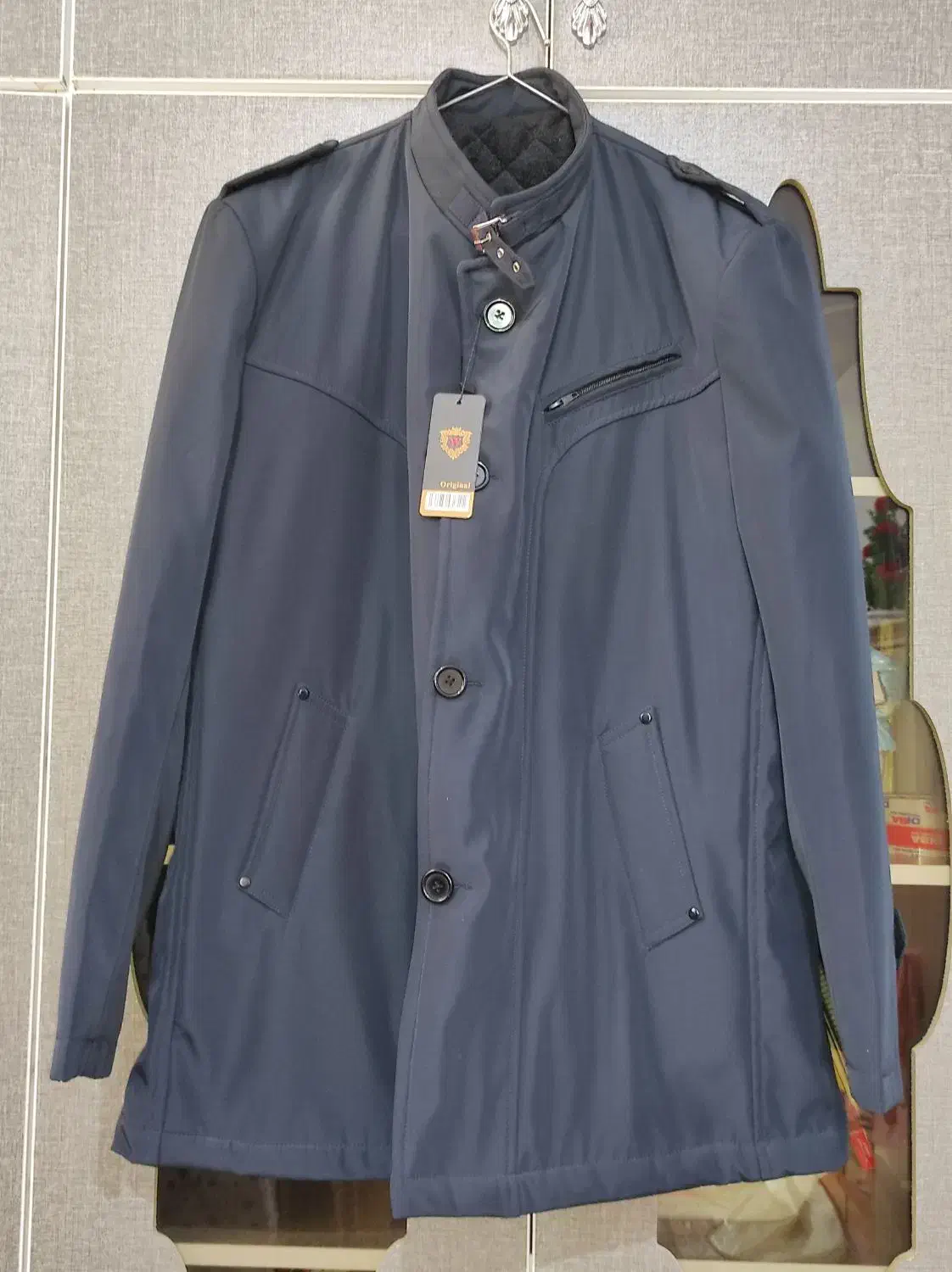 کاپشن نو|لباس|خاش, |دیوار