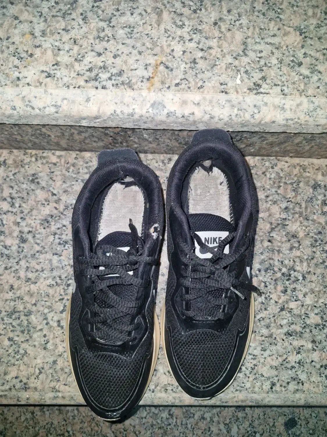 کفش|کیف، کفش، کمربند|دهدشت, |دیوار