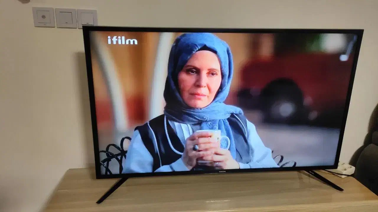 تلویزیون 48اینج|تلویزیون و پروژکتور|بجنورد, |دیوار