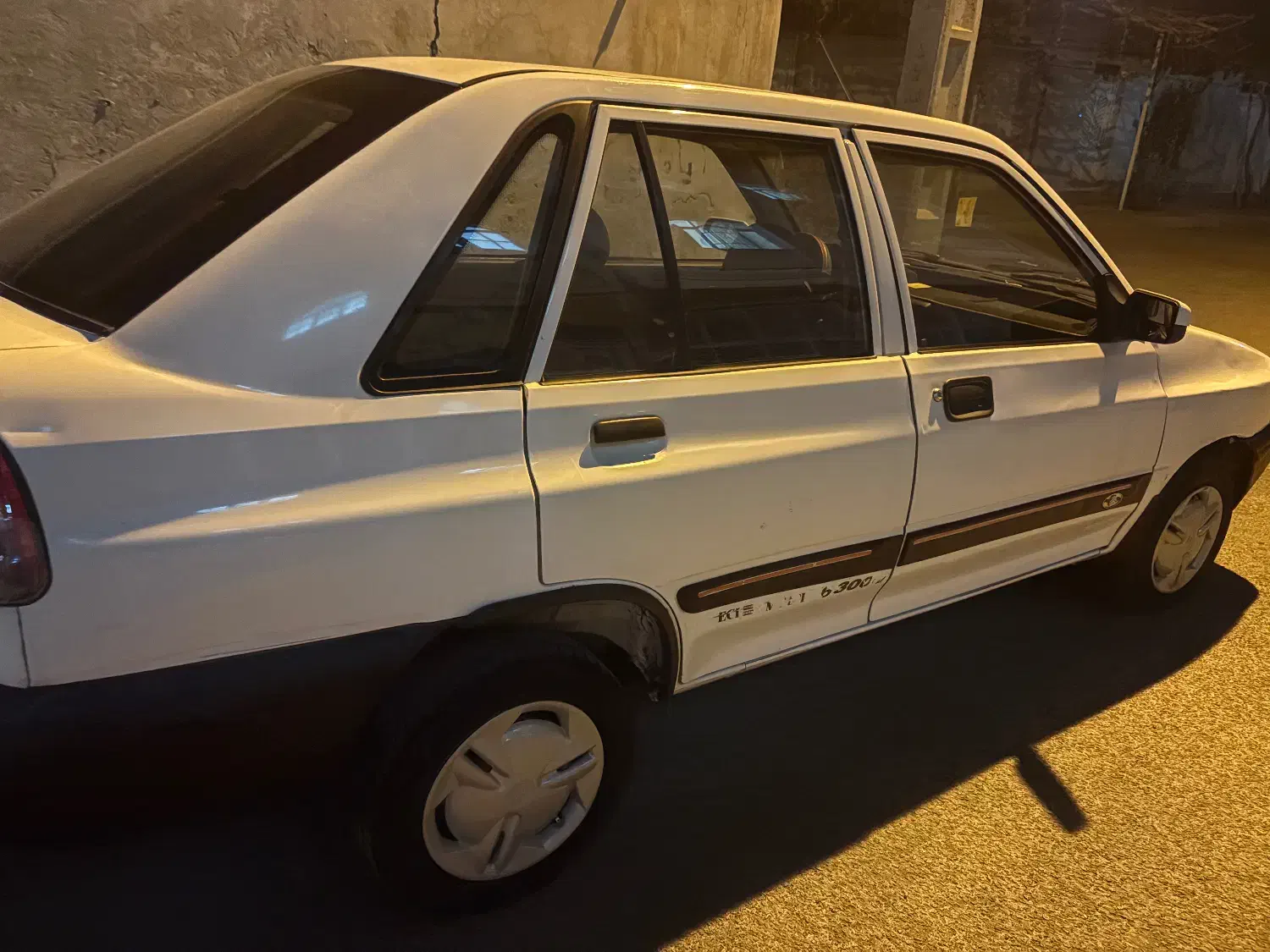 ۱۴۱مدل ۸۳|خودرو سواری و وانت|گناباد, |دیوار