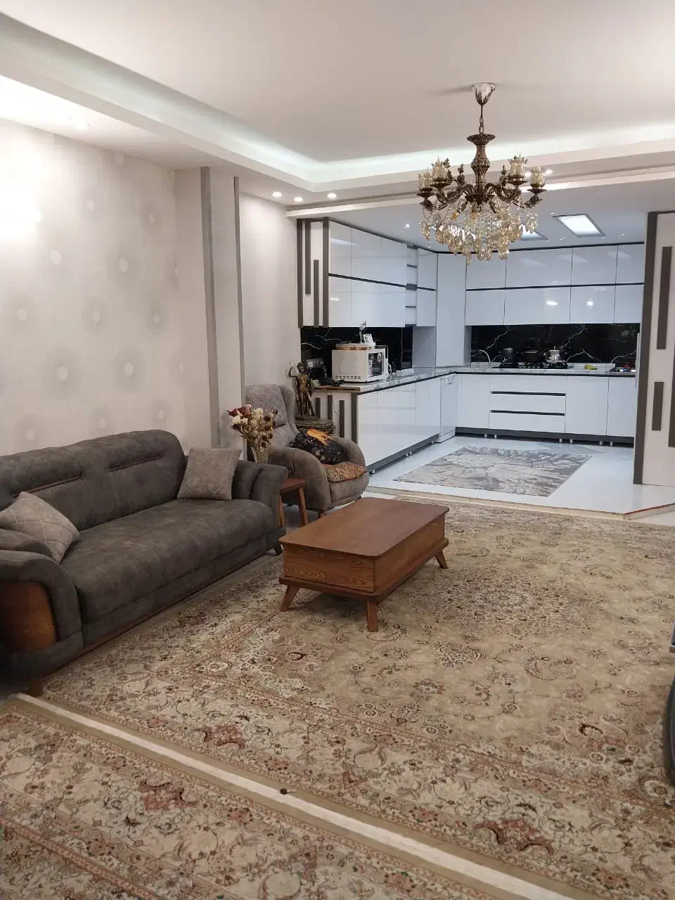 ۹۲متر آپارتمان/۲خ/خ بزرگمهر/فول سنددار نور جنوبی|فروش آپارتمان|اصفهان, مفتح|دیوار