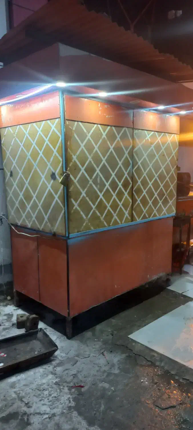 دکه شیک با چهار درب کشوی|کافیشاپ و رستوران|خرمشهر, |دیوار