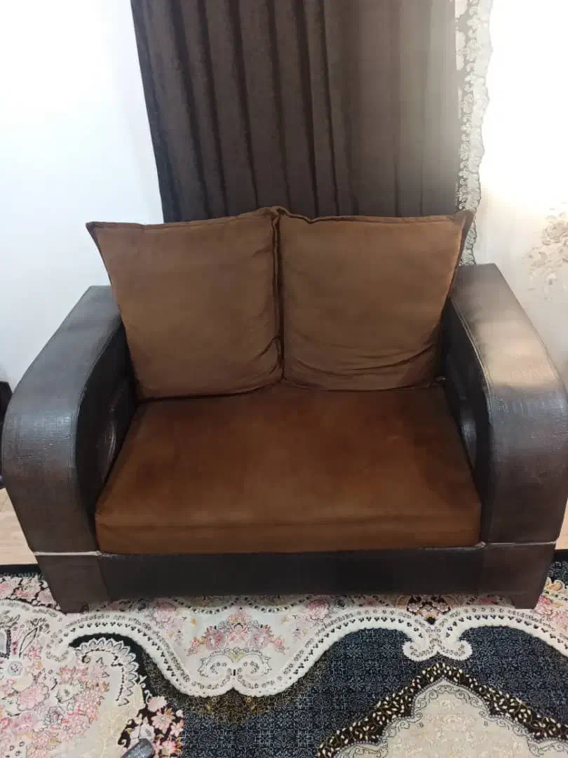 مبل|مبلمان خانگی و میز عسلی|تولم شهر, |دیوار