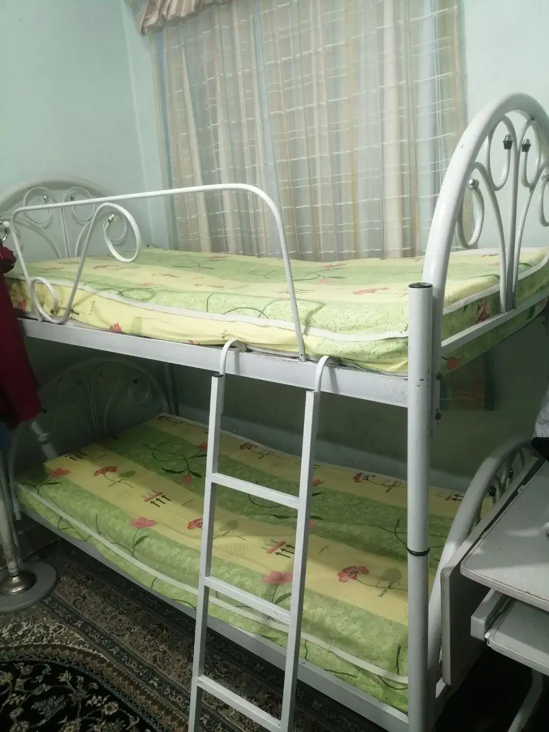 تخت دوطبقه همراه با خوشخواب|تخت و سرویس خواب|شهمیرزاد, |دیوار