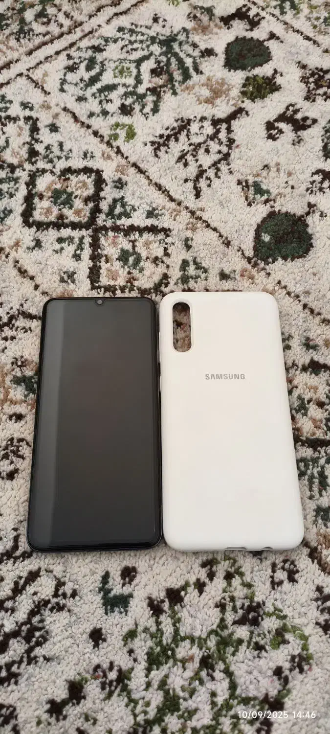 galaxy A70 128g RAM 6|موبایل|قم, زنبیل آباد|دیوار