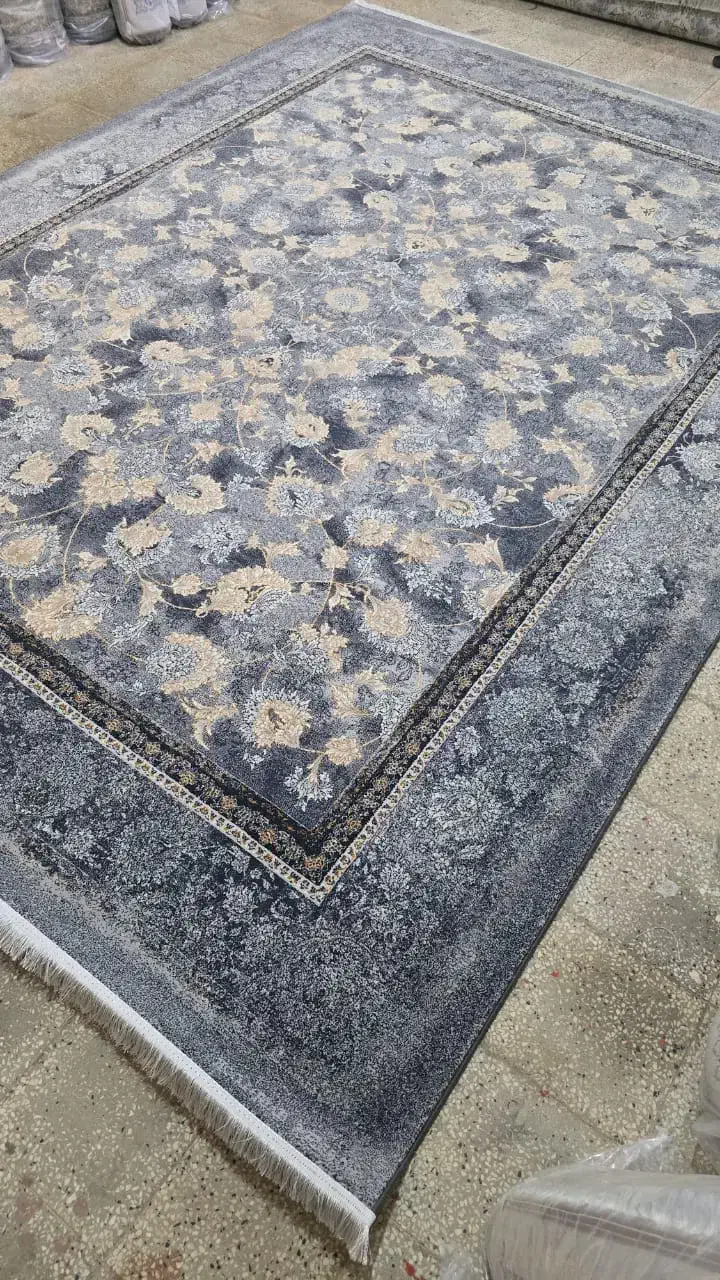 فرش نگین|فرش|پیر بکران, |دیوار