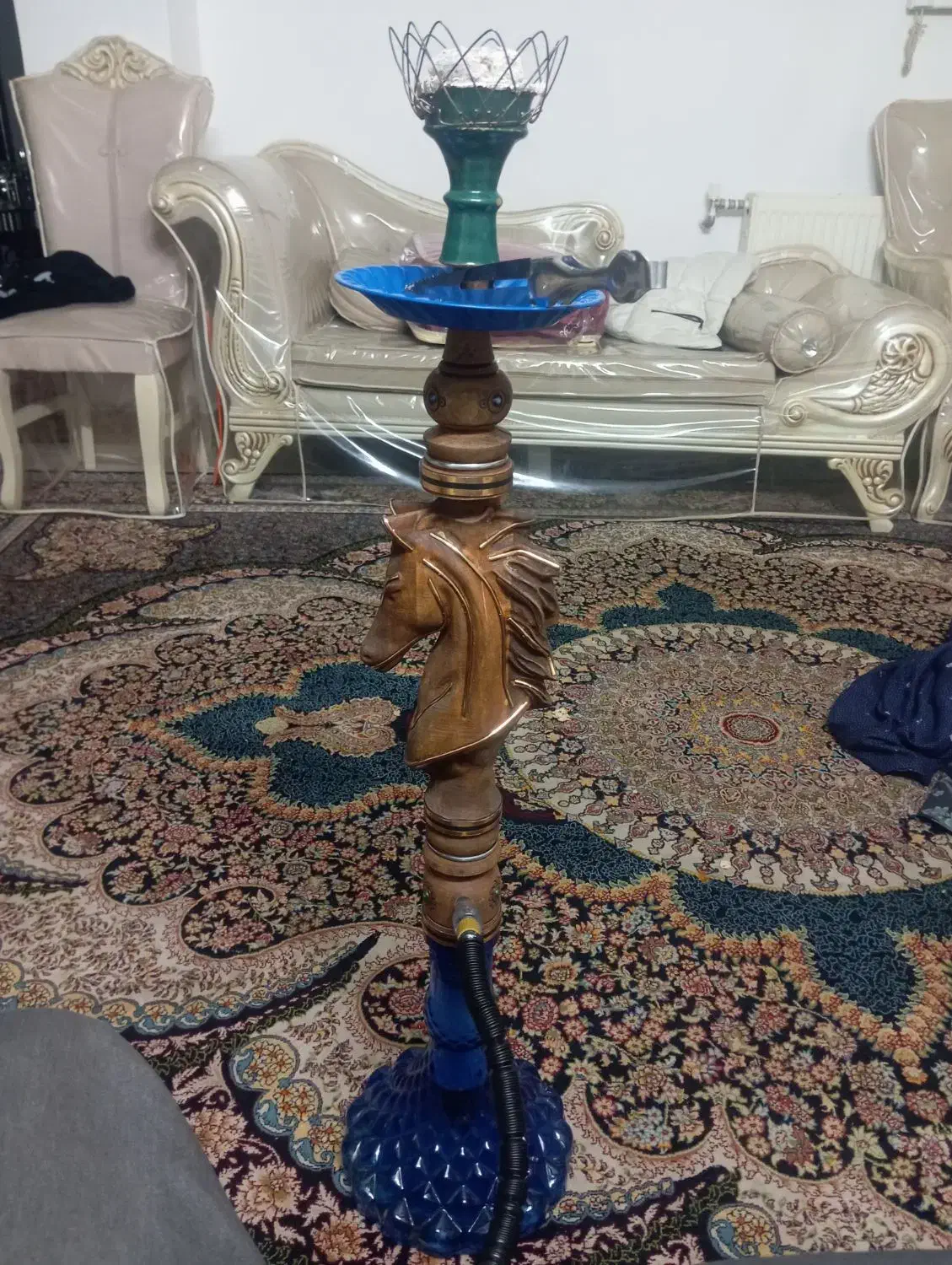 قلیان چوبی بزرگ طرح اسب با کام دهی خوب|صنایع دستی و سایر لوازم تزئینی|برخوار, |دیوار