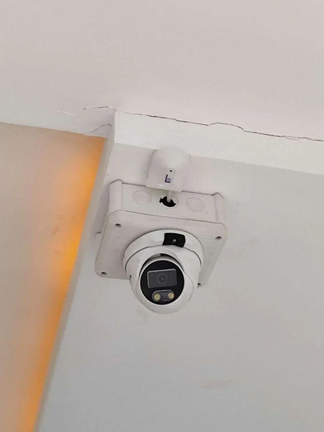 دوربین*دزدگیر*گارانتی پشتیبان*بهترین کیفیت|دوربین مداربسته|اصفهان, زاجان|دیوار